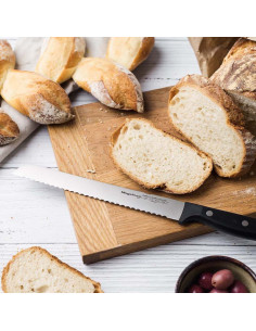 CUCHILLO PANERO MANGO NEGRO 20 CM. 01CURODA411 2