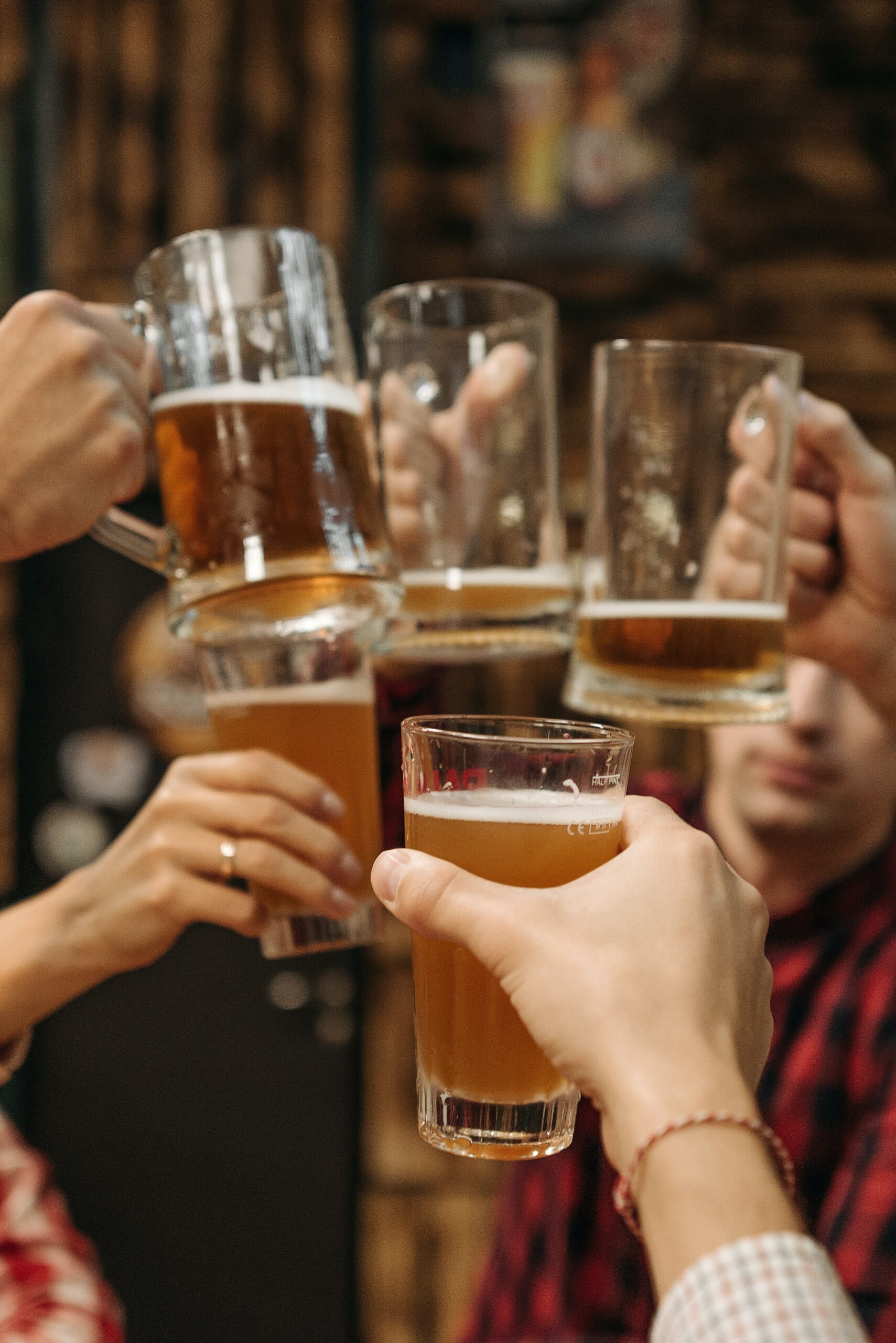 5 vasos para tomar cerveza como un experto y que no te pueden